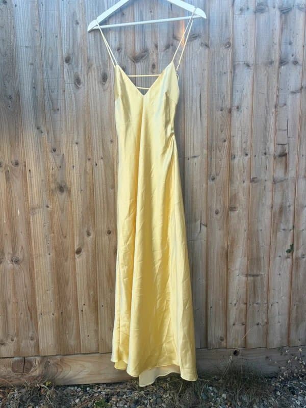 Zara Zara yellow satin dress size medium