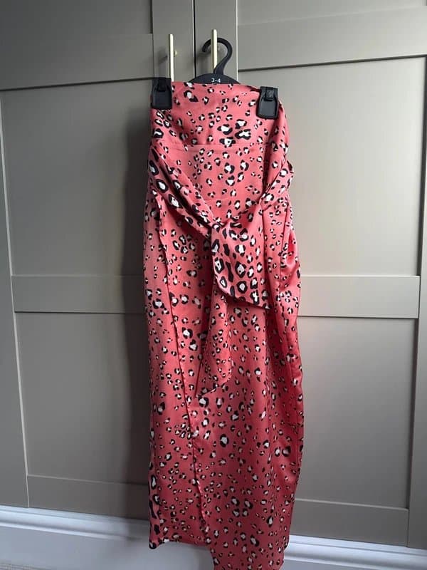 Never Fully Dressed Never fully dressed silk feel wrap skirt size 8-10