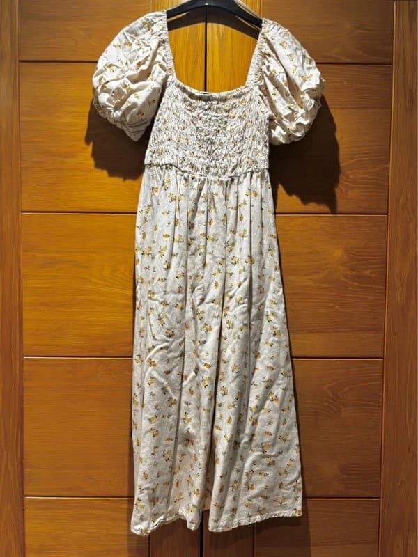 New Look New Look puff sleeved ditsy print mid dress