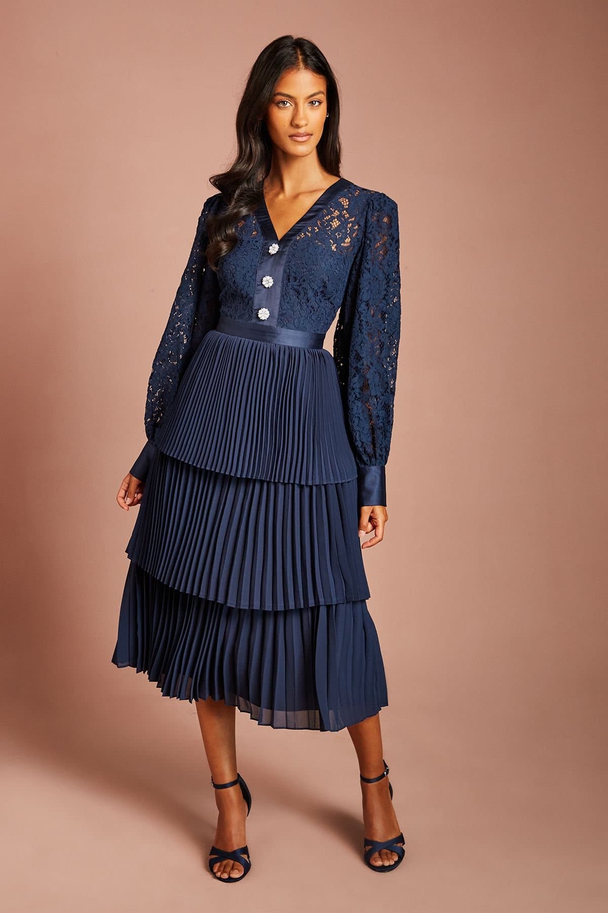 Coast Coast Women's Petite V Neck Lace Bodice Long Sleeve Midi Dress With Tiered Skirt in Navy