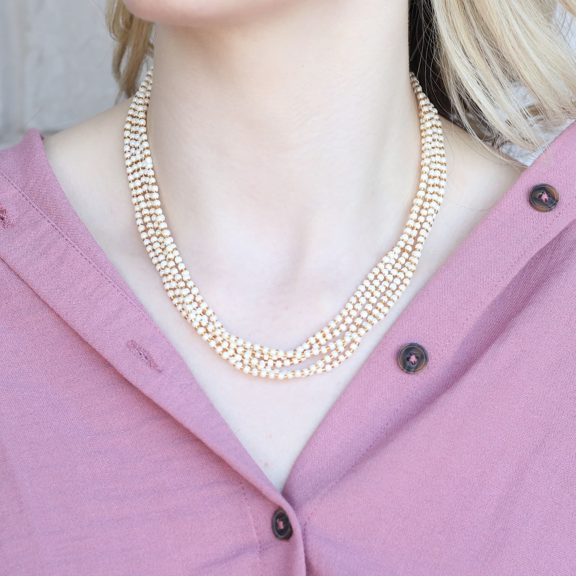 The Colourful Aura The Colourful Aura White Pearl Necklace & Earring Set