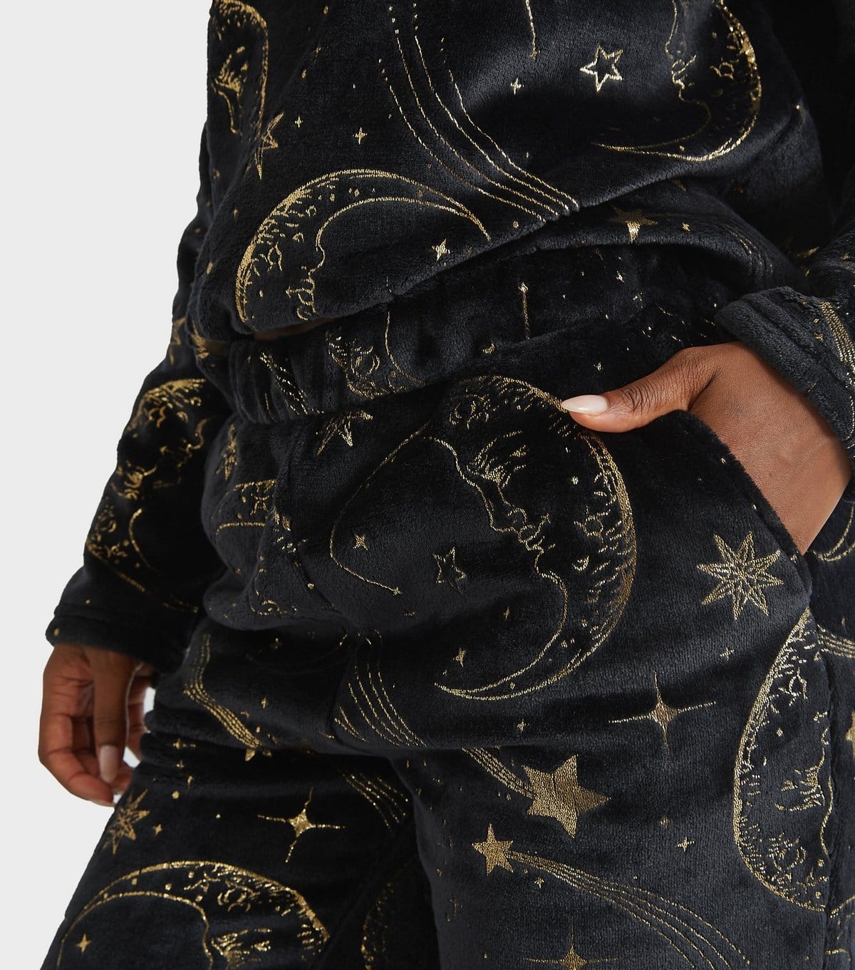 Skinnydip Women's Gold Celestial Print Two Piece Fleece Pyjama Set Skinnydip New Look - 4