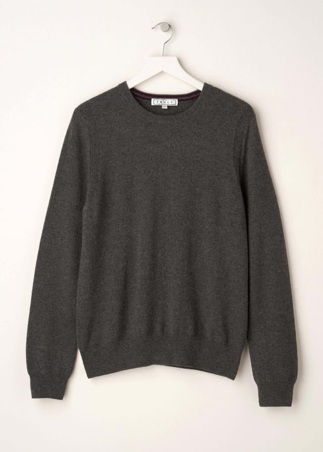Truly Truly Men's Charcoal Cashmere Crew Neck Jumper in Grey - 3