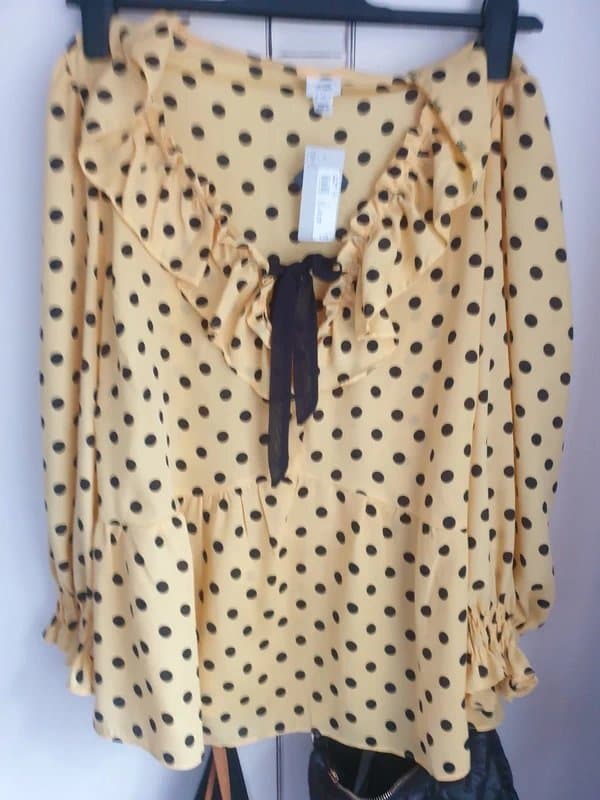 River yellow spotty blouse