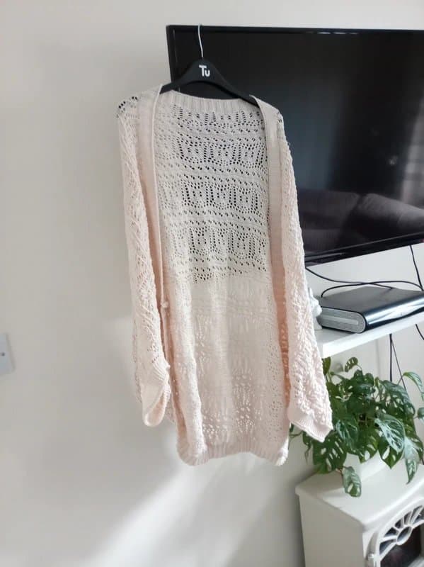 Vintage Dressing Ladies light rose pink crochet open knit slouch comfortable cardigan stylish