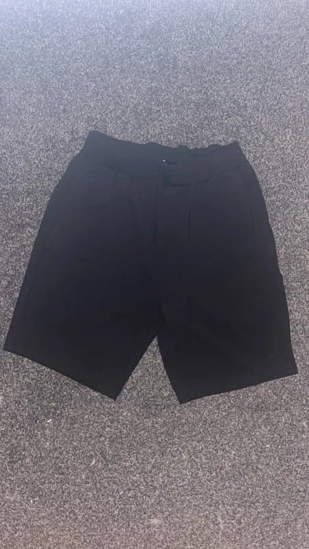 ASOS ASOS 7 Inch training shorts in black