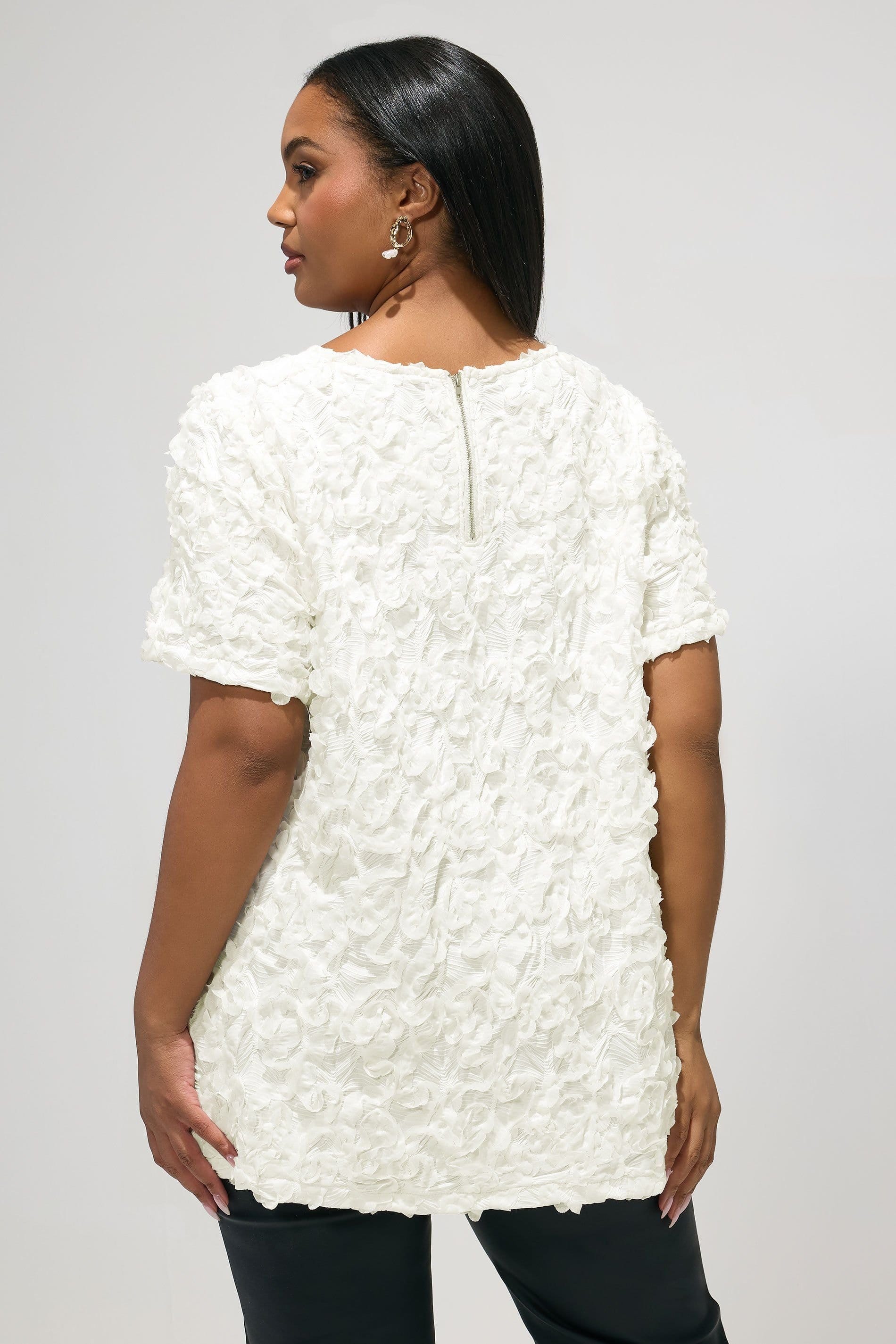 Yours Yours Women's Textured Abstract Blouse in White - 4