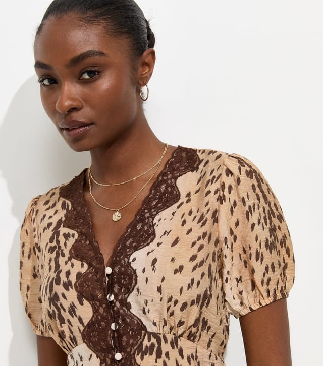 New Look Women's Brown Crinkle Texture Animal Print Lace Trim Tea Blouse New Look - 2