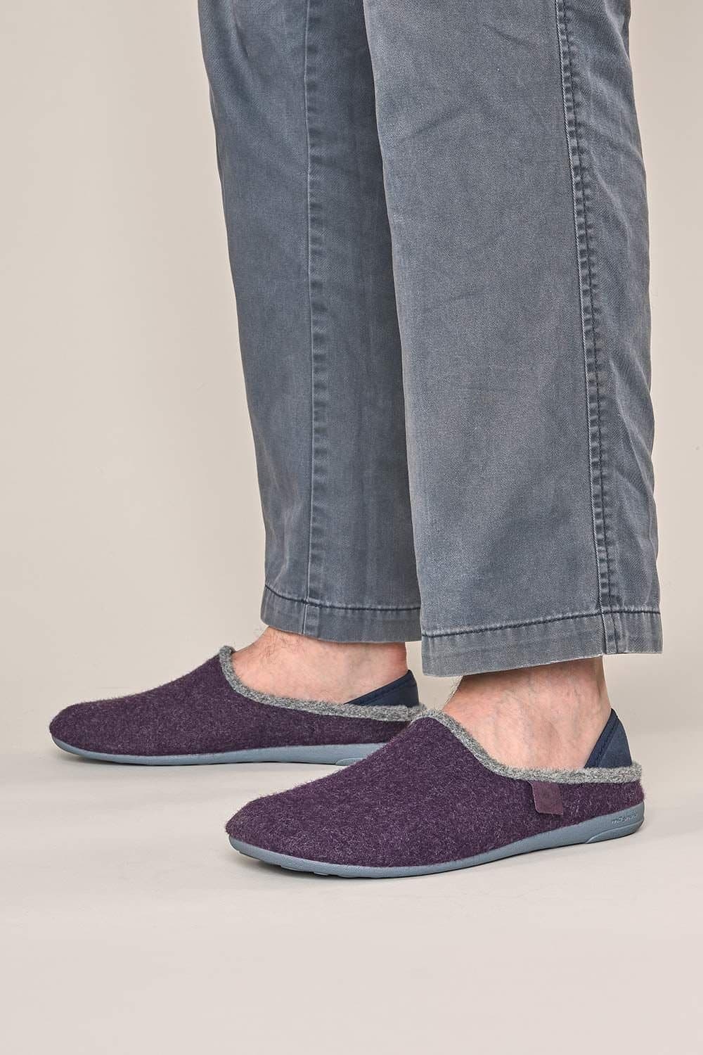 Moshulu Moshulu Men's 'Matmi' Felt Slippers in Purple
