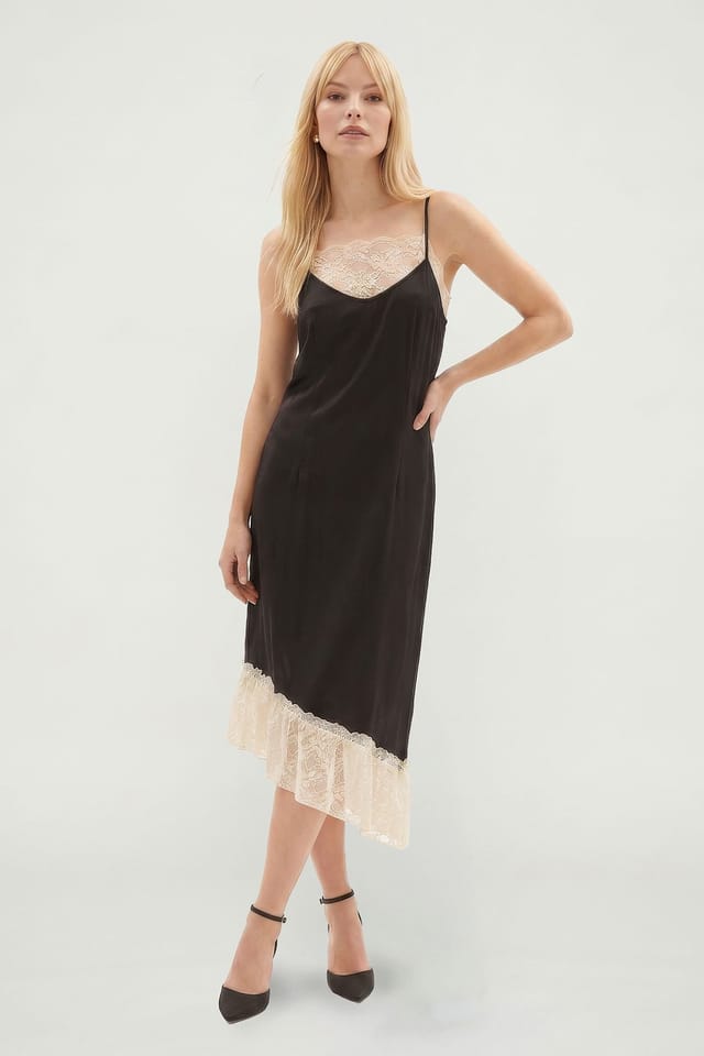 Lily and Lionel Lily and Lionel Women's Abby Lace Insert Midi Dress in Black - 3