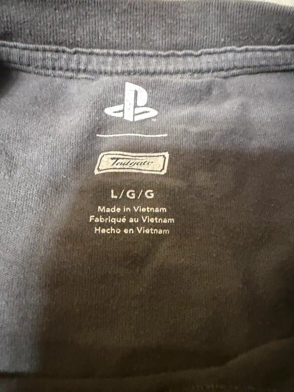 PlayStation Play station t shirt size large
