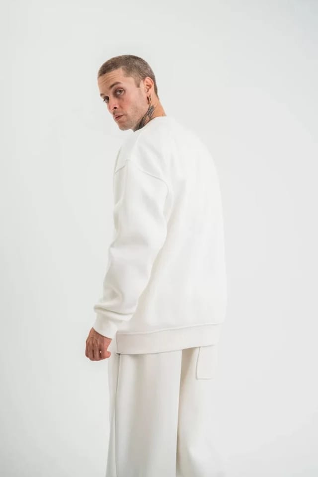 Janes Janes Men's Oversize Basic Sweatshirt in White - 3