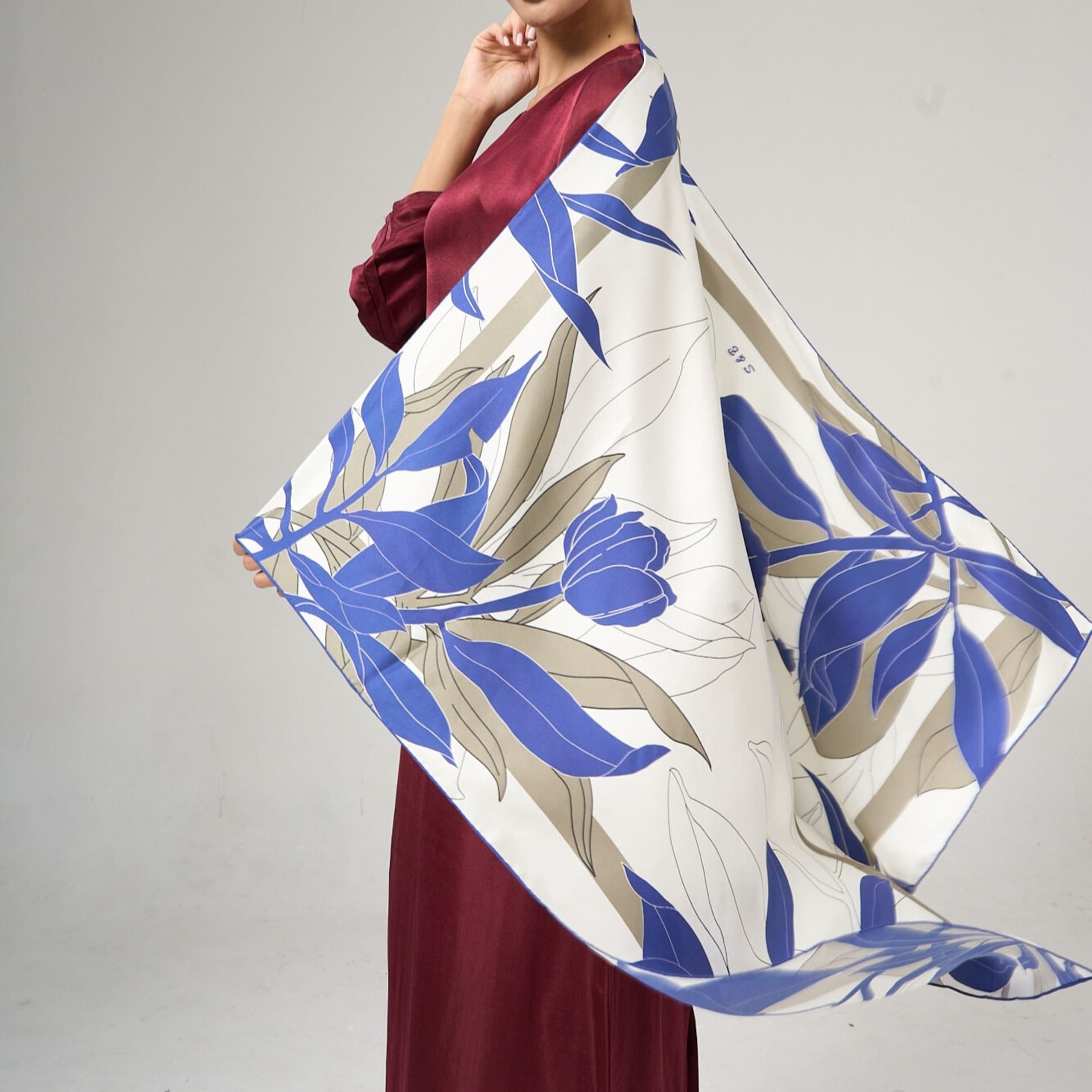 Silk and Bears Silk and Bears Navy Botanical Silk Twill Scarf