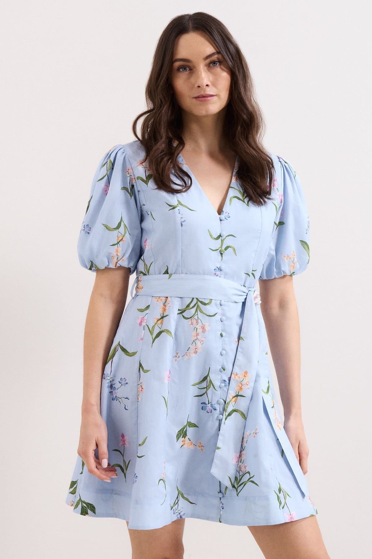 Phase Eight Phase Eight Women's Velma Floral Mini Dress in Baby Blue