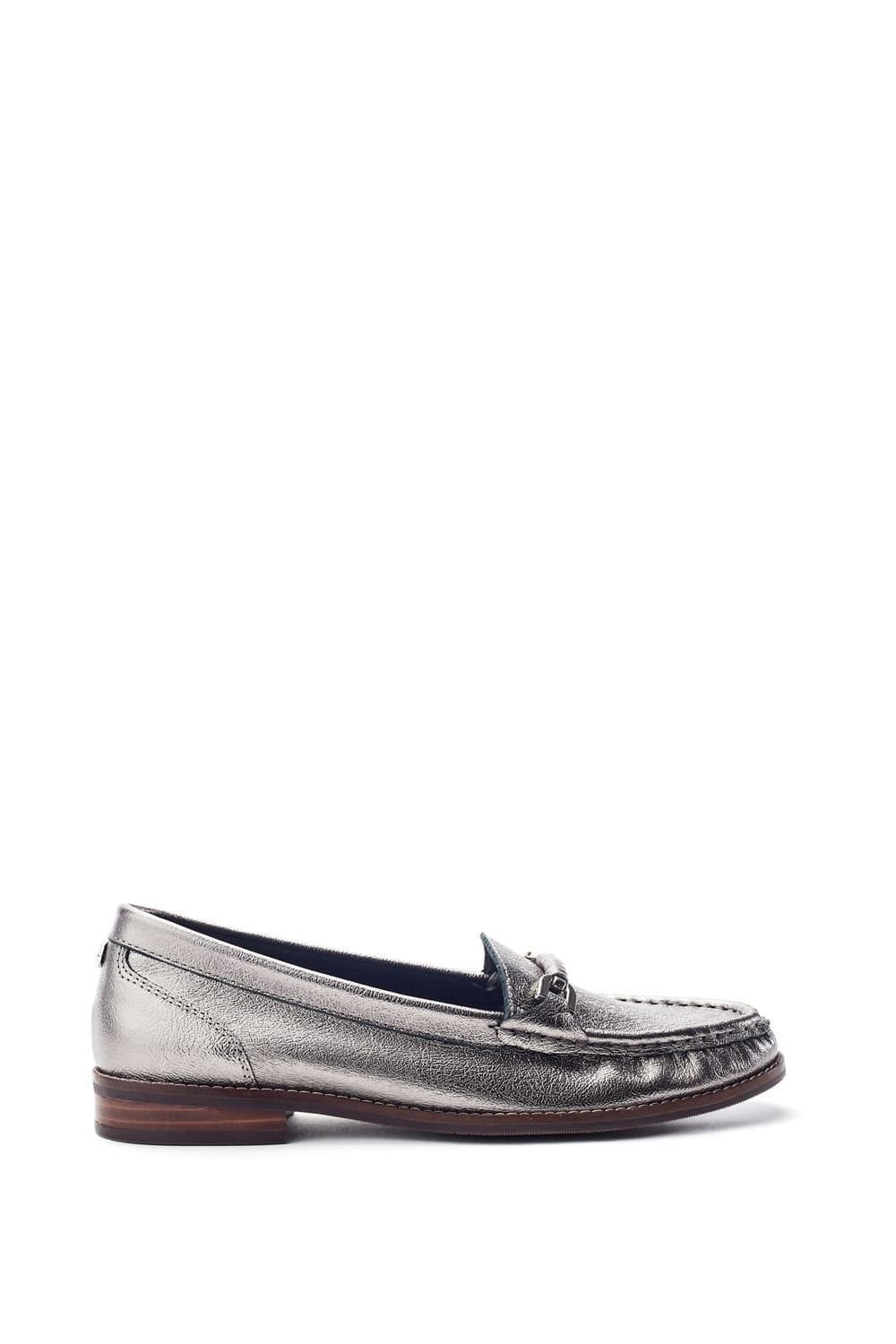 Moda In Pelle Moda In Pelle Women's 'Emella' Leather Loafers in Metallic Silver