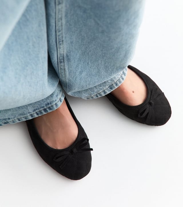 New Look Women's Wide Fit Black Faux Suede Quilted Ballerina Flats Vegan New Look - 2