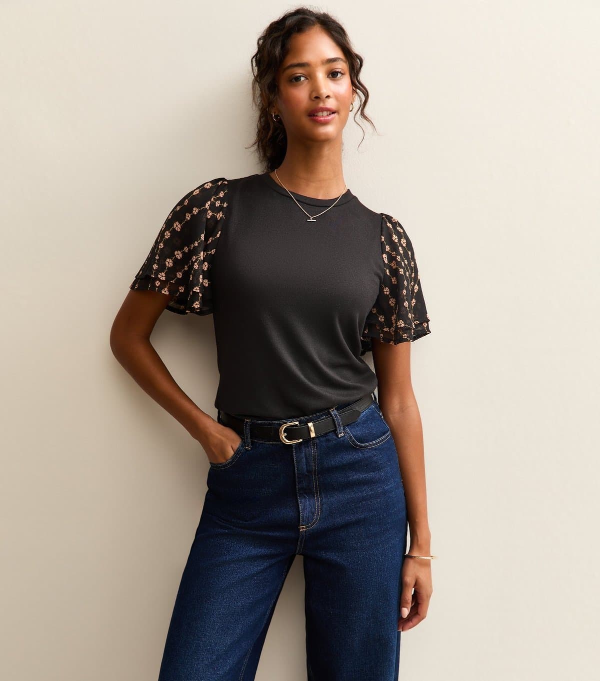 New Look Women's Black Soft Touch Floral Print Flutter Sleeve Top New Look