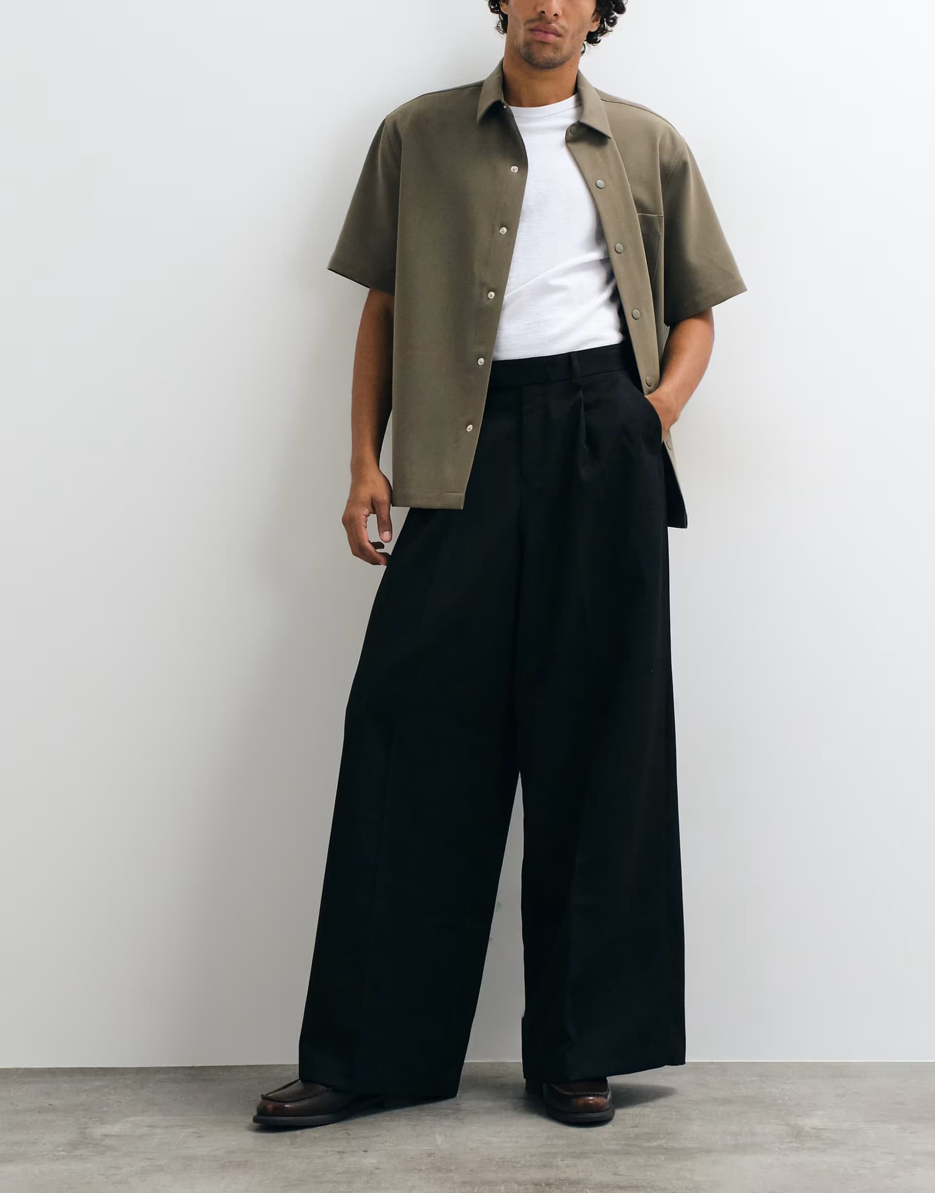 ASOS ASOS DESIGN extreme wide tailored trousers in black