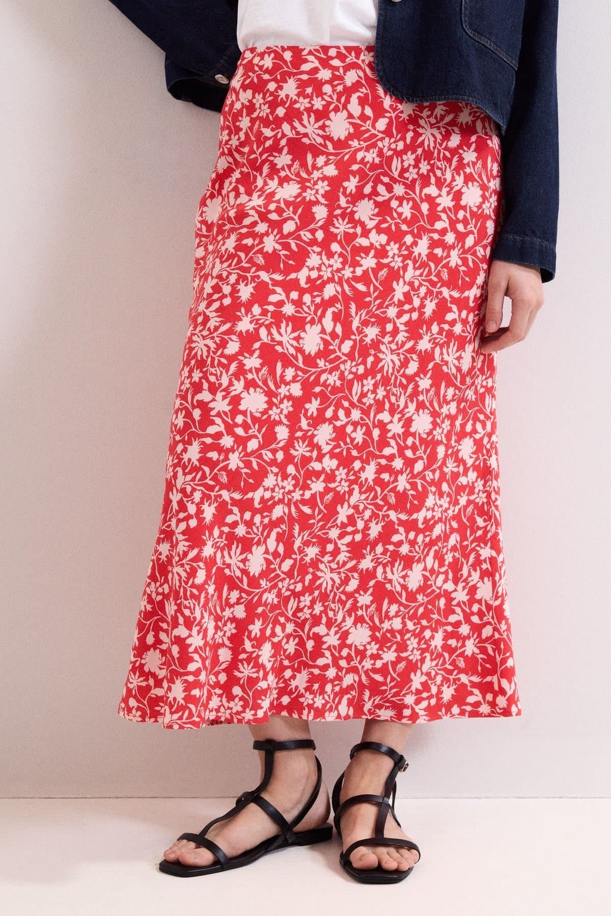 Phase Eight Phase Eight Women's Floral Midi Skirt in Scarlet
