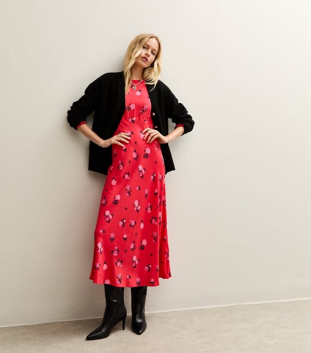 New Look Women's Red Rose Print Midi Dress New Look - 3