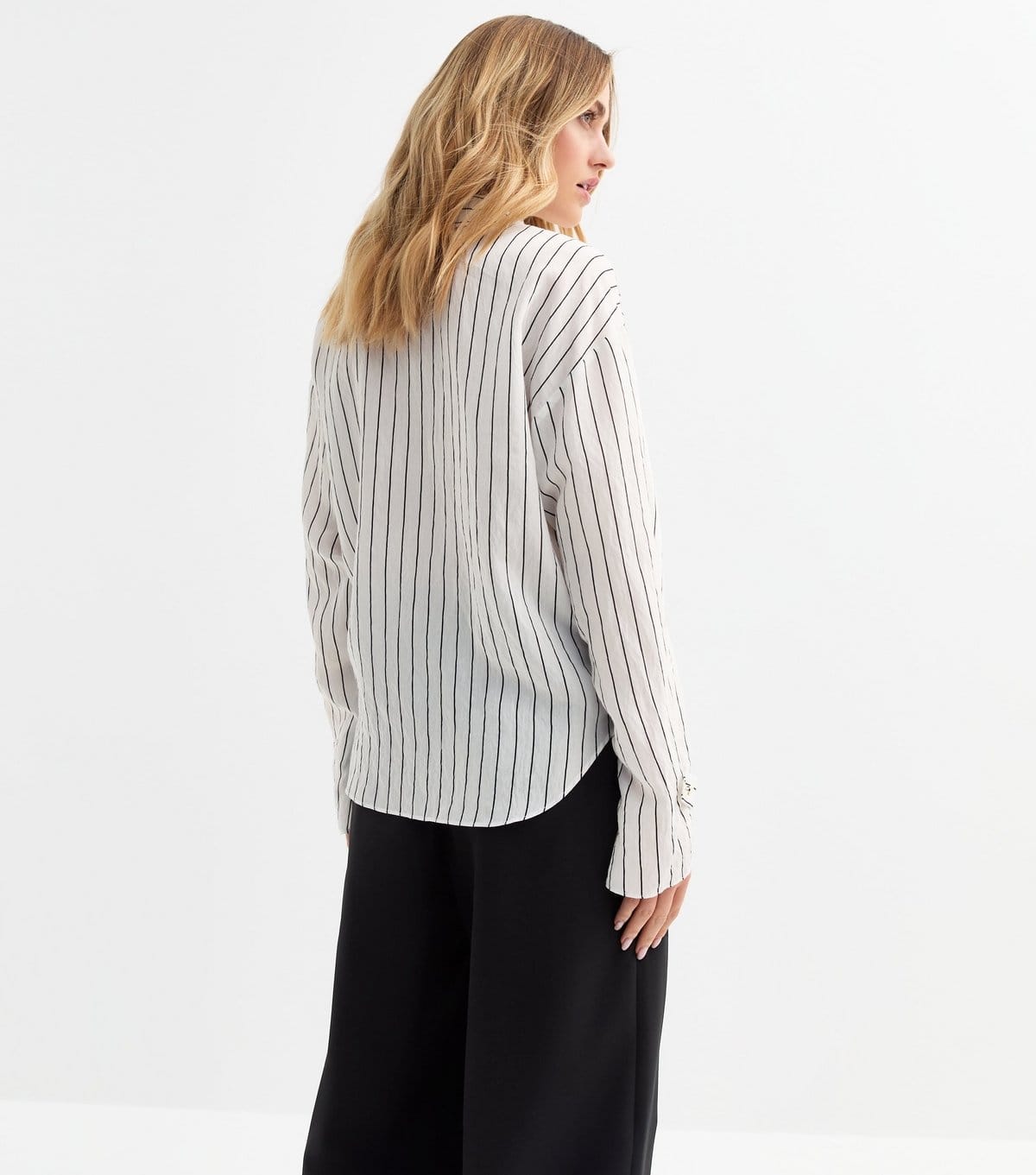 New Look Women's White Striped Twisted Front Shirt New Look - 4