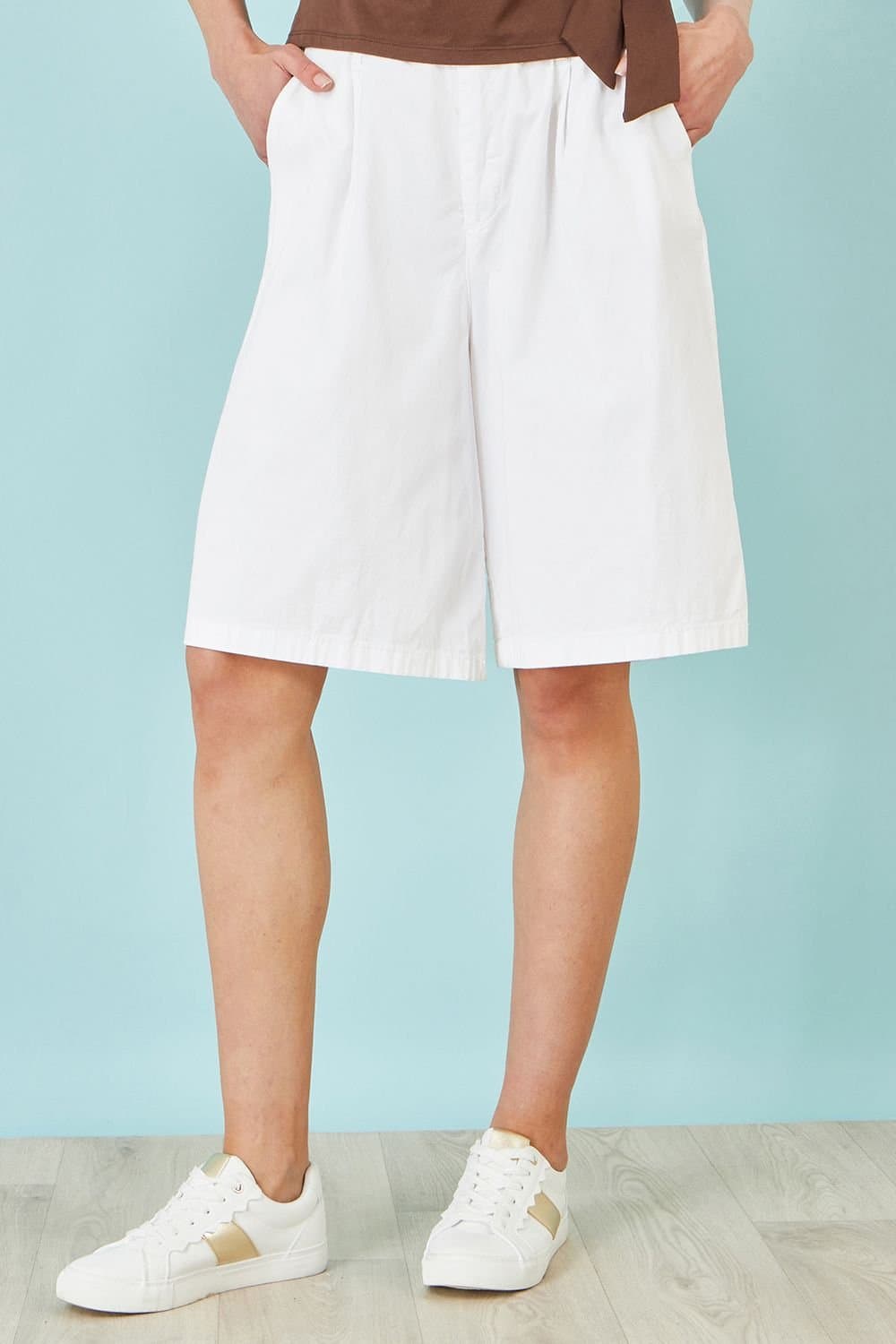Yumi Yumi Women's Cotton Bermuda Shorts in White