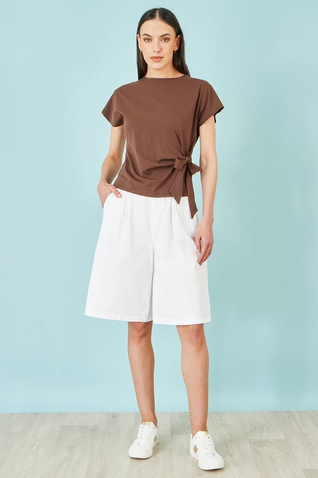 Yumi Yumi Women's Cotton Bermuda Shorts in White - 2
