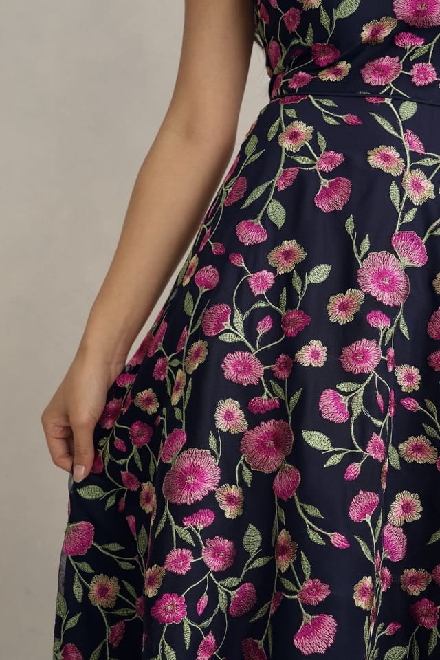 Hobbs London Hobbs London Women's Tia Embroidered Floral Midi Dress in Dark Navy - 3