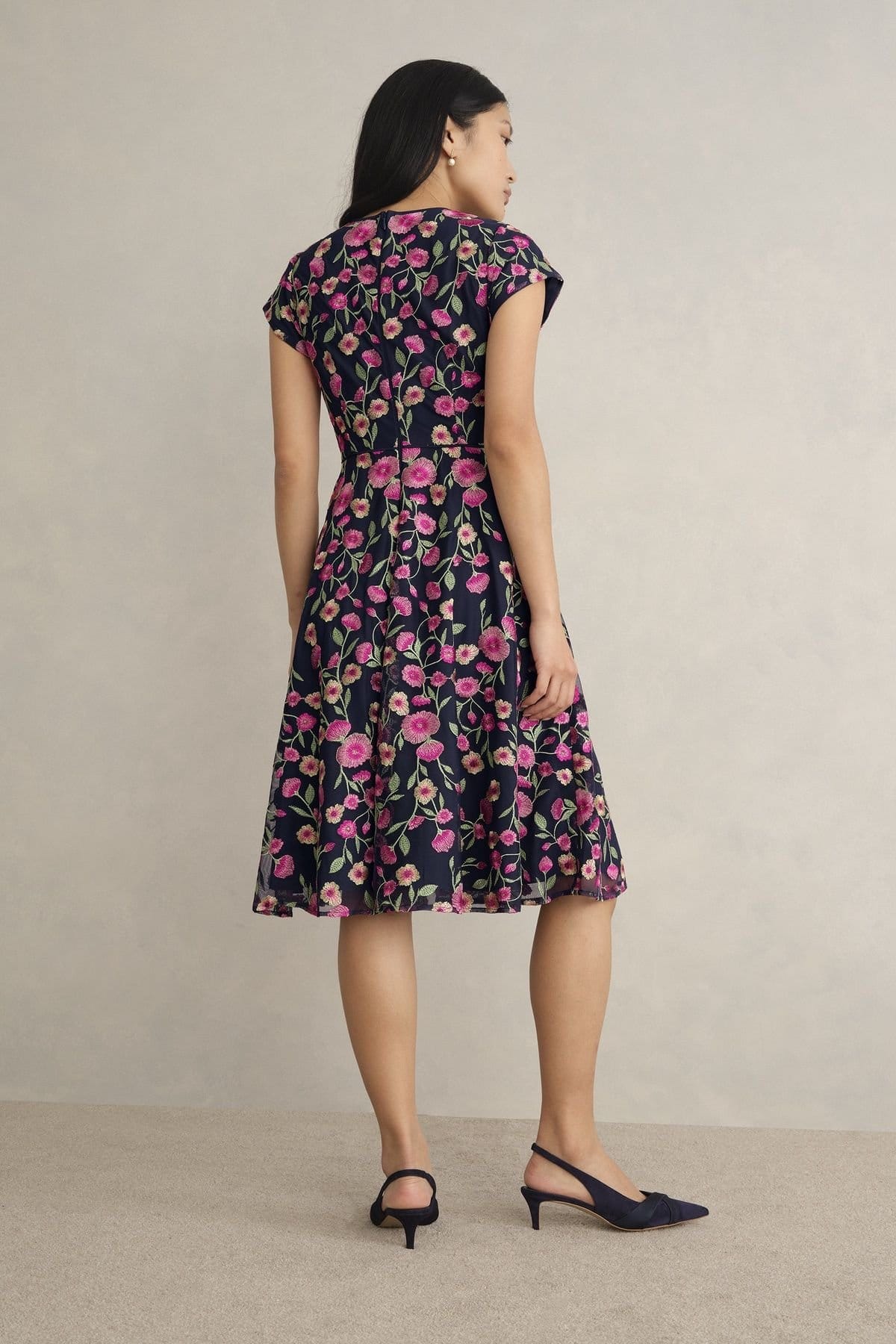 Hobbs London Hobbs London Women's Tia Embroidered Floral Midi Dress in Dark Navy - 4