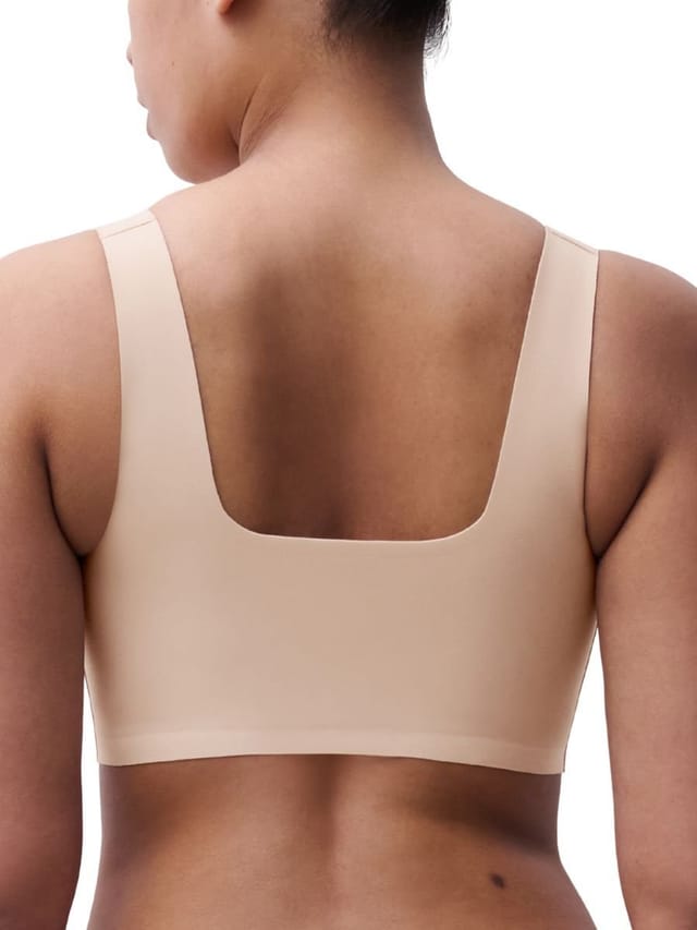 Chantelle Chantelle Women's SoftStretch Power Lounge Bra in Beige - 2