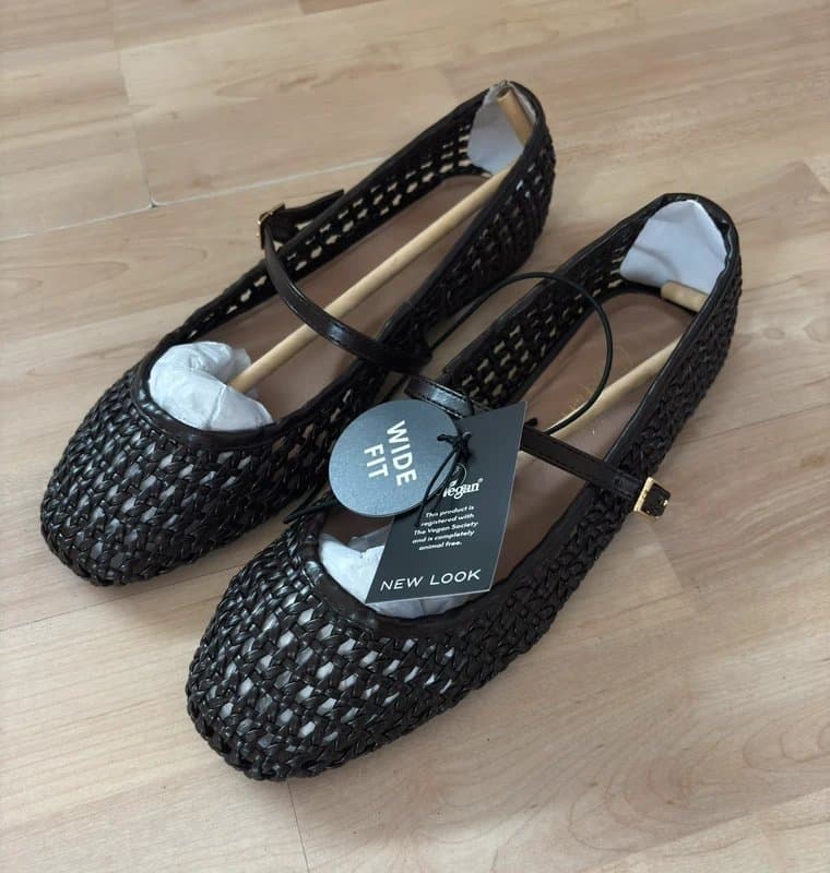 New Look New Look Wide Fit Chocolate Faux Leather Woven Mary Jane Pumps