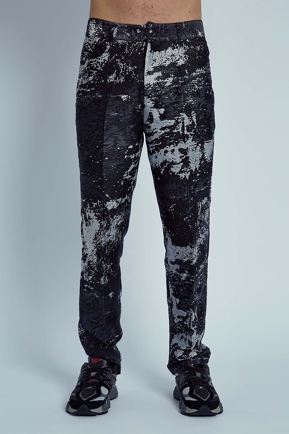 Native Youth Men's Marble-Effect Tapered Trousers in Black