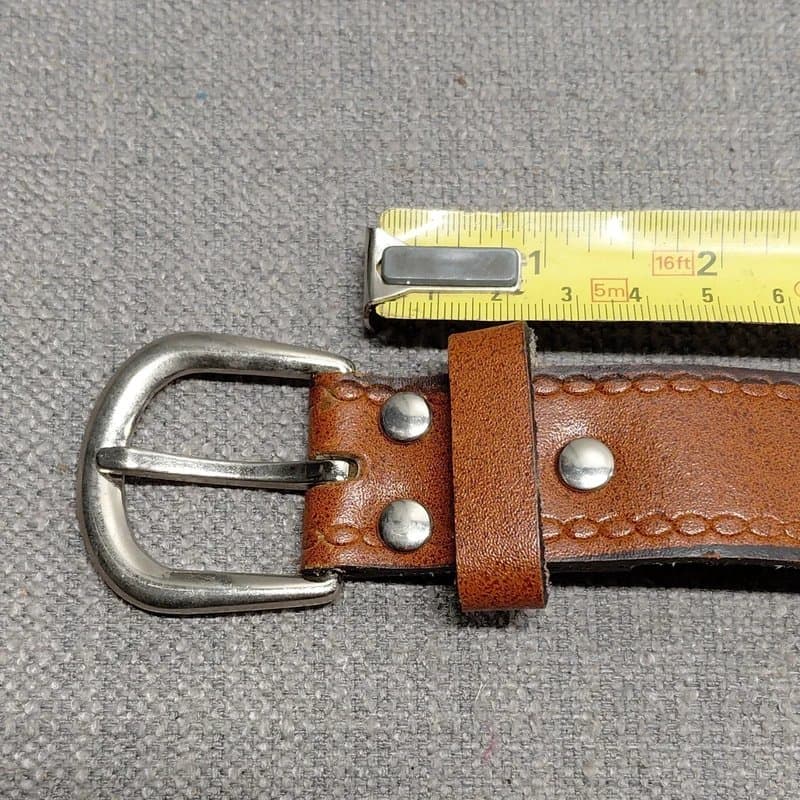 Yves Vintage Unisex Brown Tooled Leather Western Belt 38"-43" Sliver Coloured Buckle