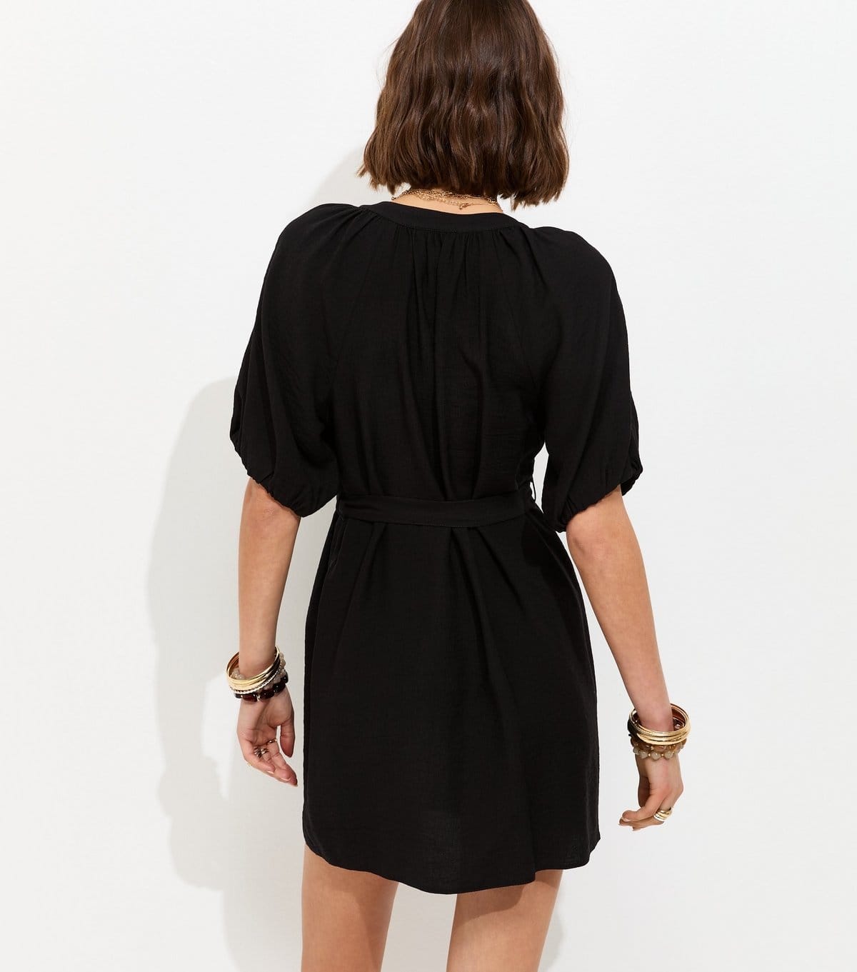 New Look Women's Black V-Neck Puff Sleeve Belted Mini Dress New Look - 4