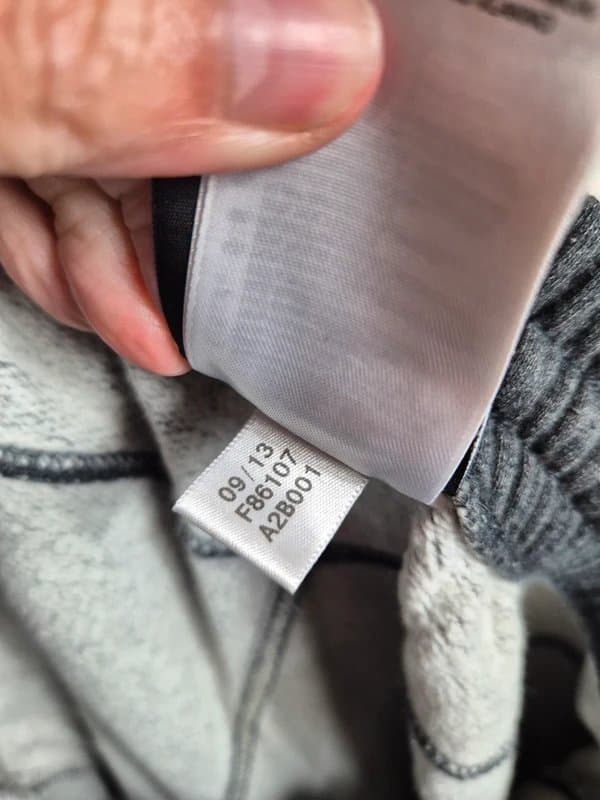 adidas (515) grey adidas joggers size small