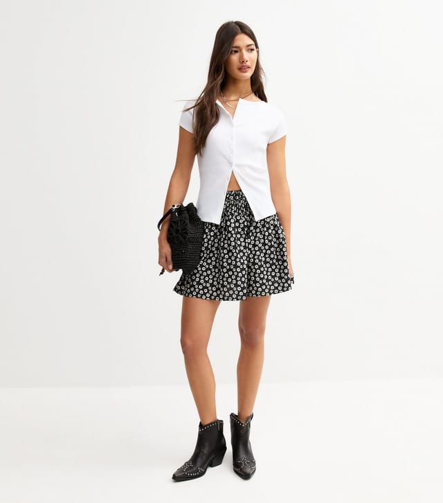 New Look Women's Black Crepe Shirred Waist Daisy Print Mini Skirt New Look - 3