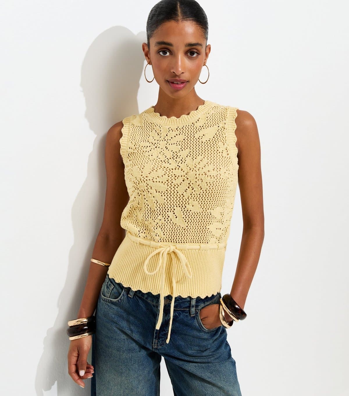 New Look Women's Light Yellow Cotton Rich Floral Tie Waist Vest New Look