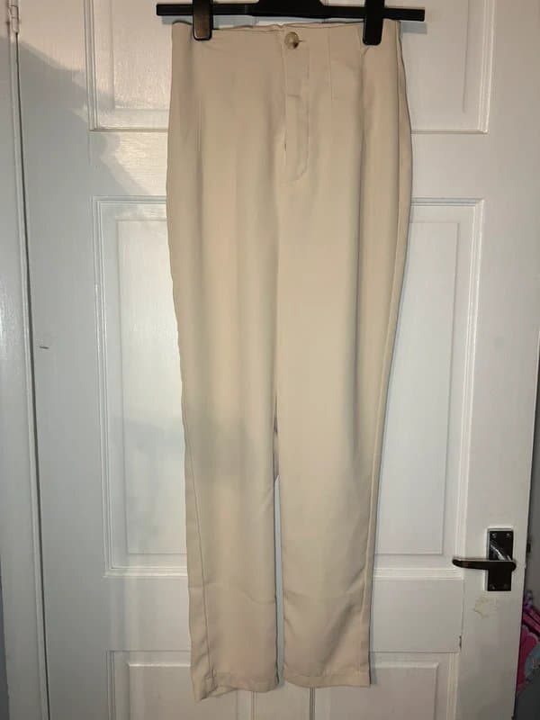 Shein SHEIN Size XS cream trousers