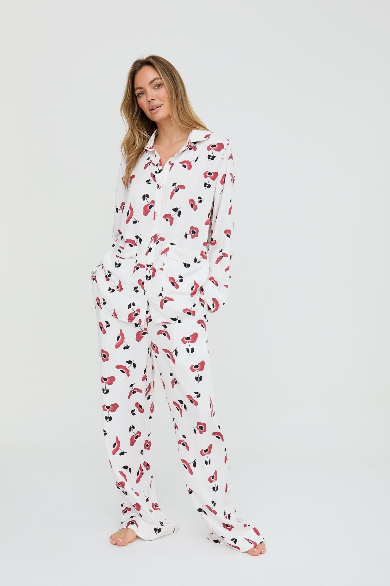 Lily and Lionel Lily and Lionel Women's Evie Long Sleeve Poppy Print Pyjama Set In Cream