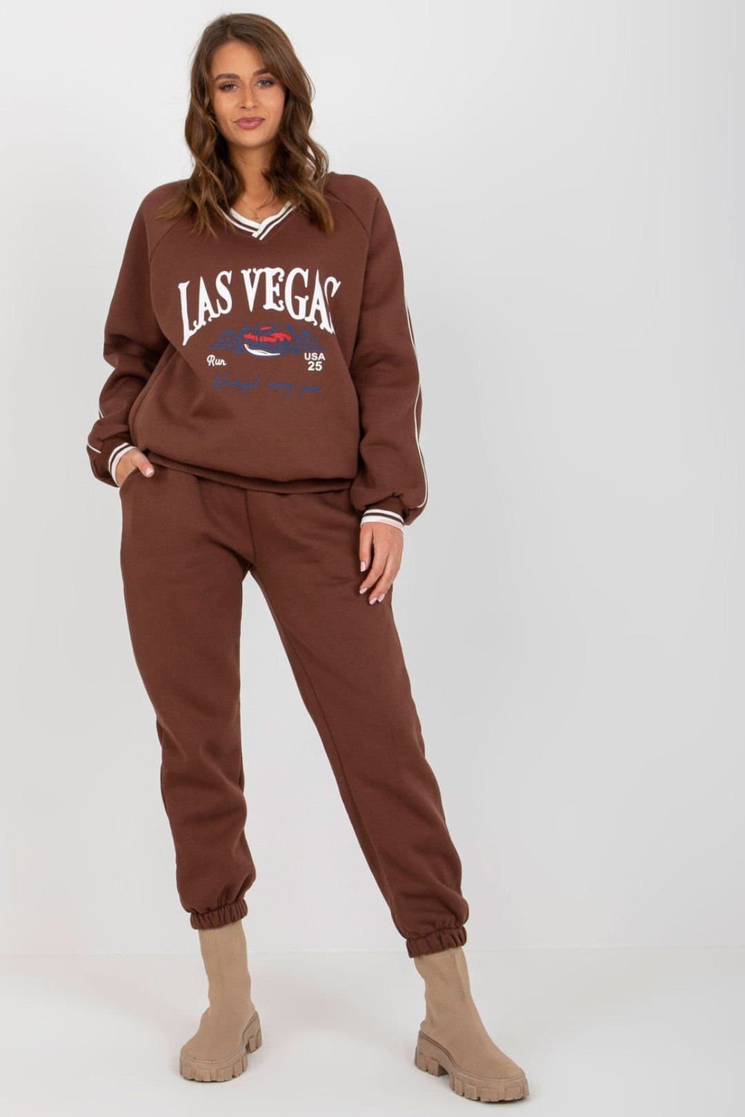 Love Lace Love Lace Women's Heart Neck Long Sleeve Sweatshirt Pants Set in Brown