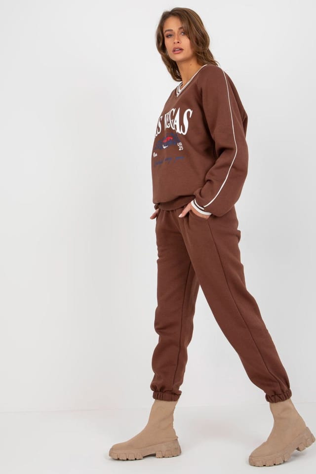 Love Lace Love Lace Women's Heart Neck Long Sleeve Sweatshirt Pants Set in Brown - 2