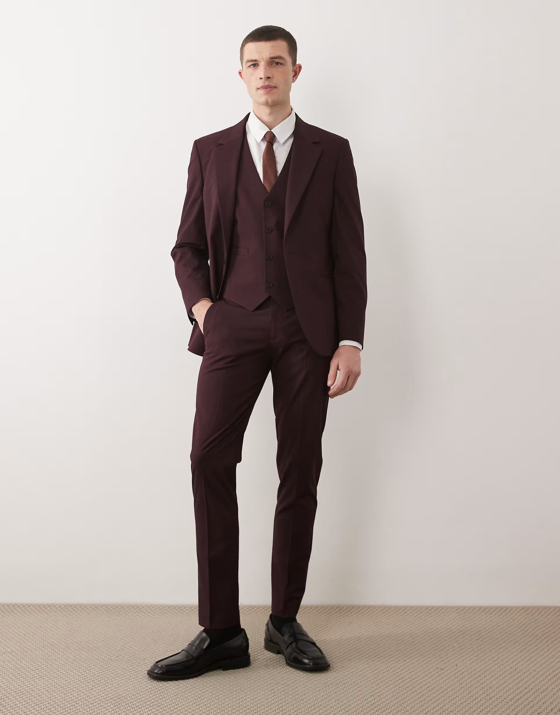 ASOS ASOS DESIGN skinny suit trousers in burgundy