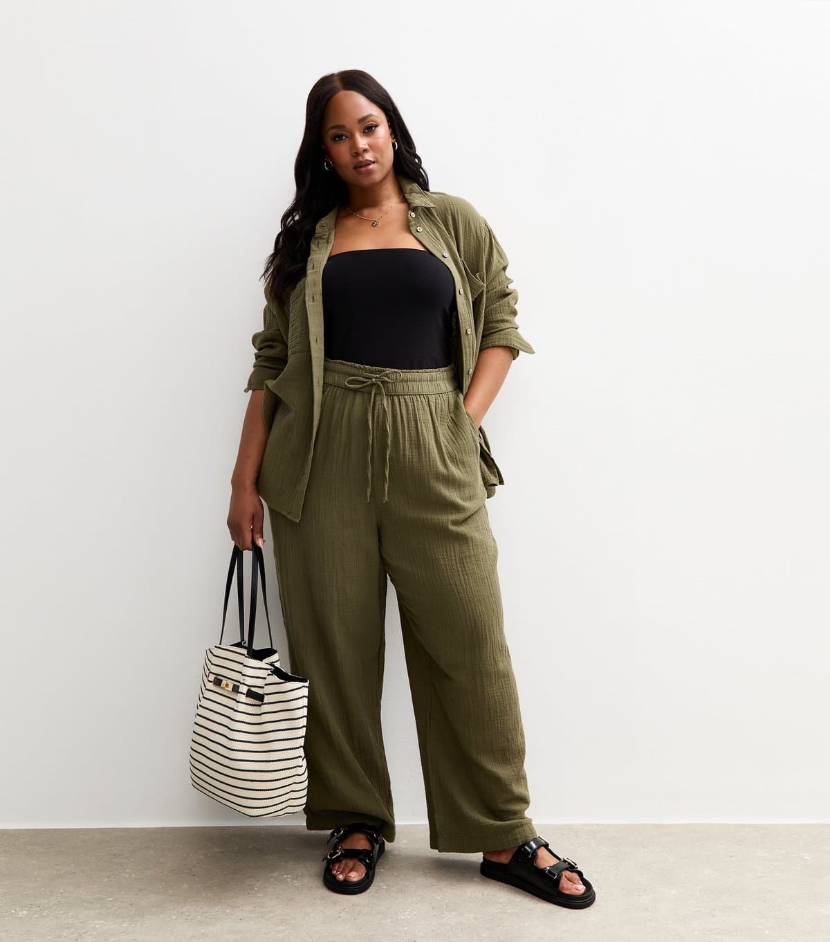 New Look Women's Plus Size Khaki Drawstring Waist Wide Leg Trousers Curves New Look