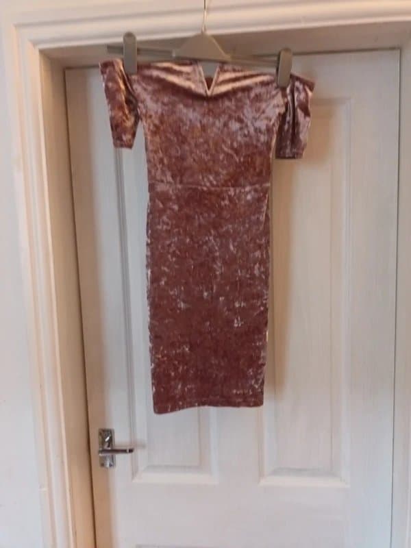 New Look Crushed velvet dress