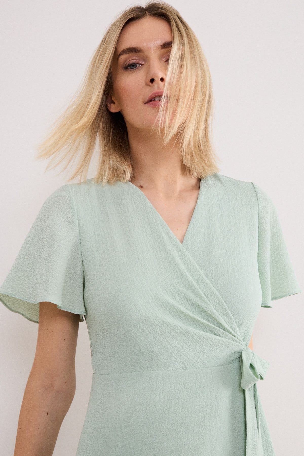 Phase Eight Phase Eight Women's Julissa Tie-Detail Maxi Wrap Dress in Mint - 4