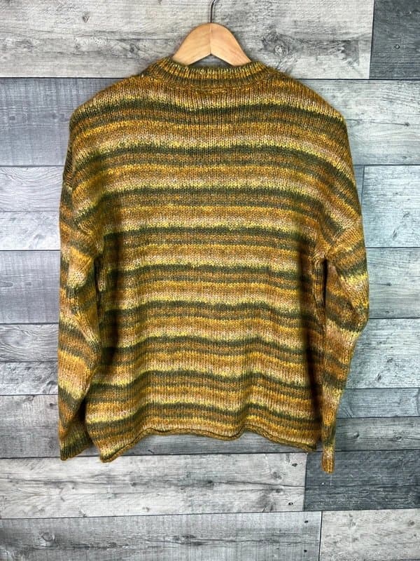 Urban Outfitters Ayker Mens Hollie JUmper Size Small Green Stripe Knit Urban Outfitters Sweater