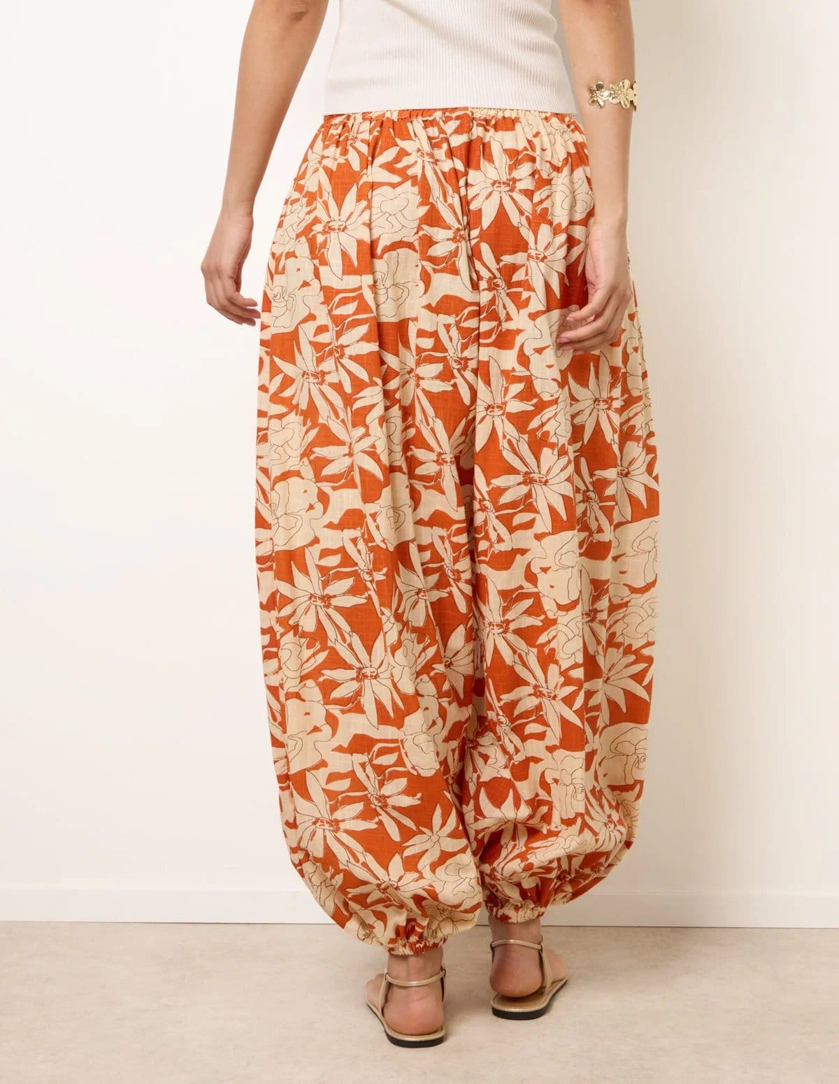 Blue Vanilla Floral Balloon Pants - 4
