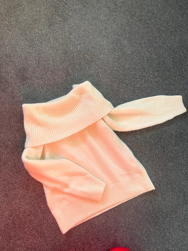 New Look New Look off-shoulder beige sweater,