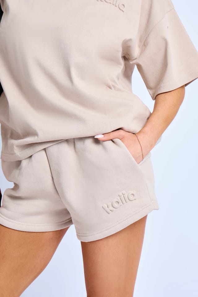 Kaiia Kaiia Embossed Logo Shorts Ash Taupe - 2