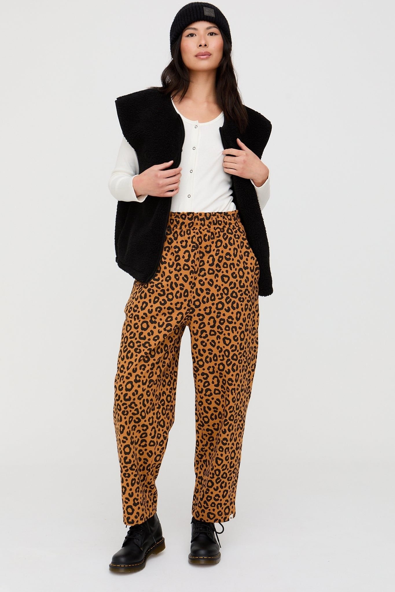Turtledove London Turtledove London Women's Kate Brown Mini Animal Print Barrel Leg Trousers - 2